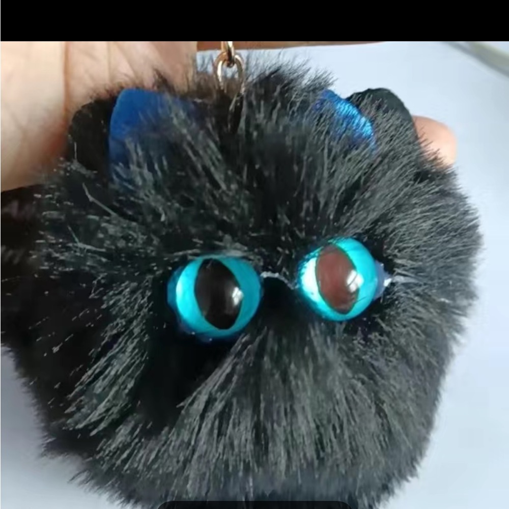 Black cat plush purse keychain